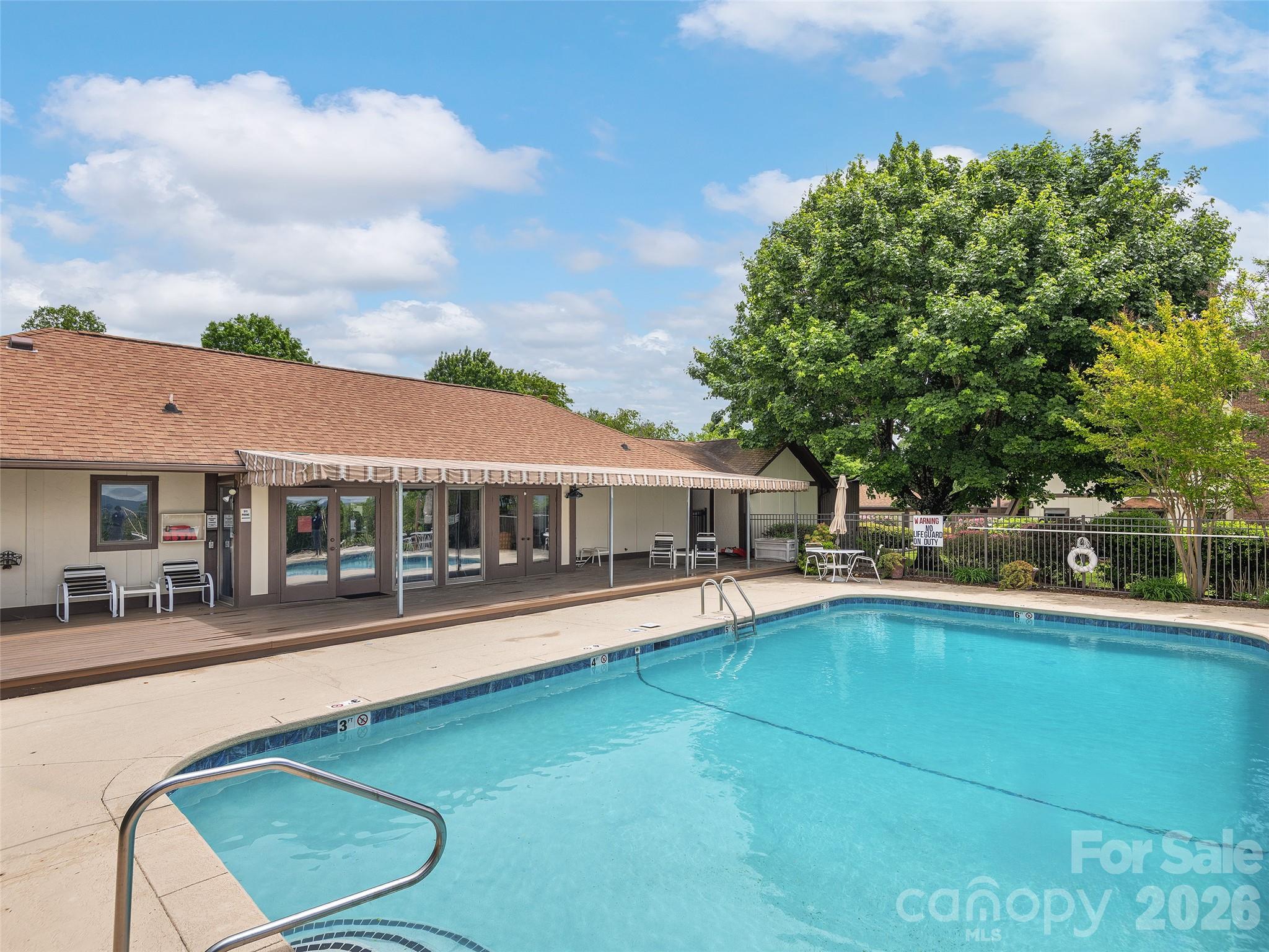 503 Fleetwood Plaza