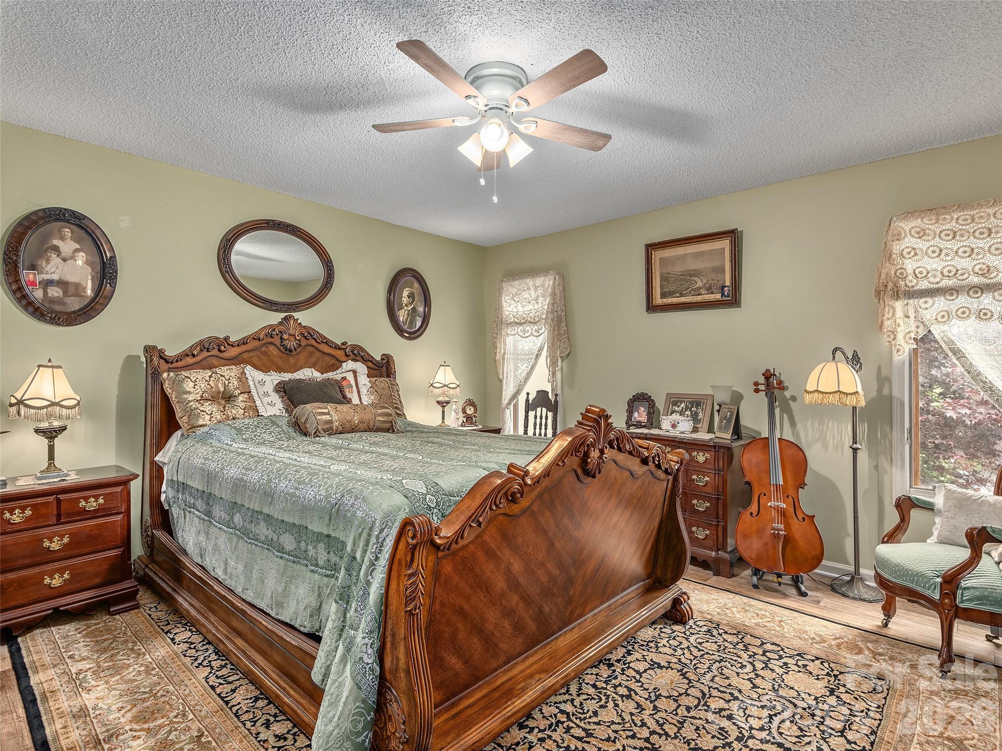 503 Fleetwood Plaza