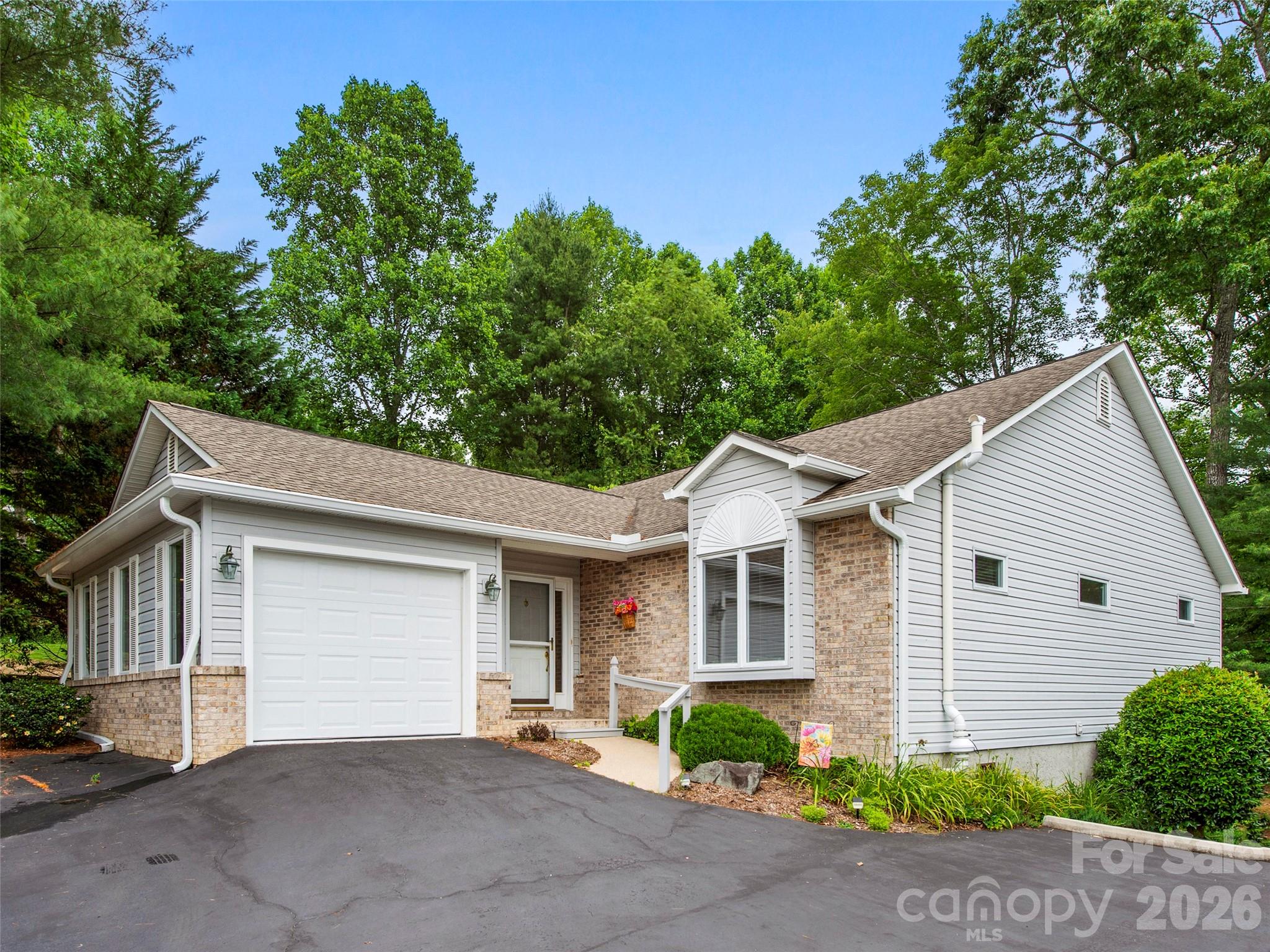 83 Laurel Ridge Place