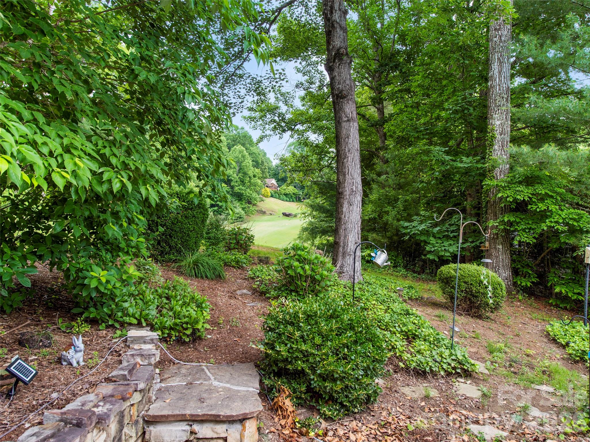 83 Laurel Ridge Place