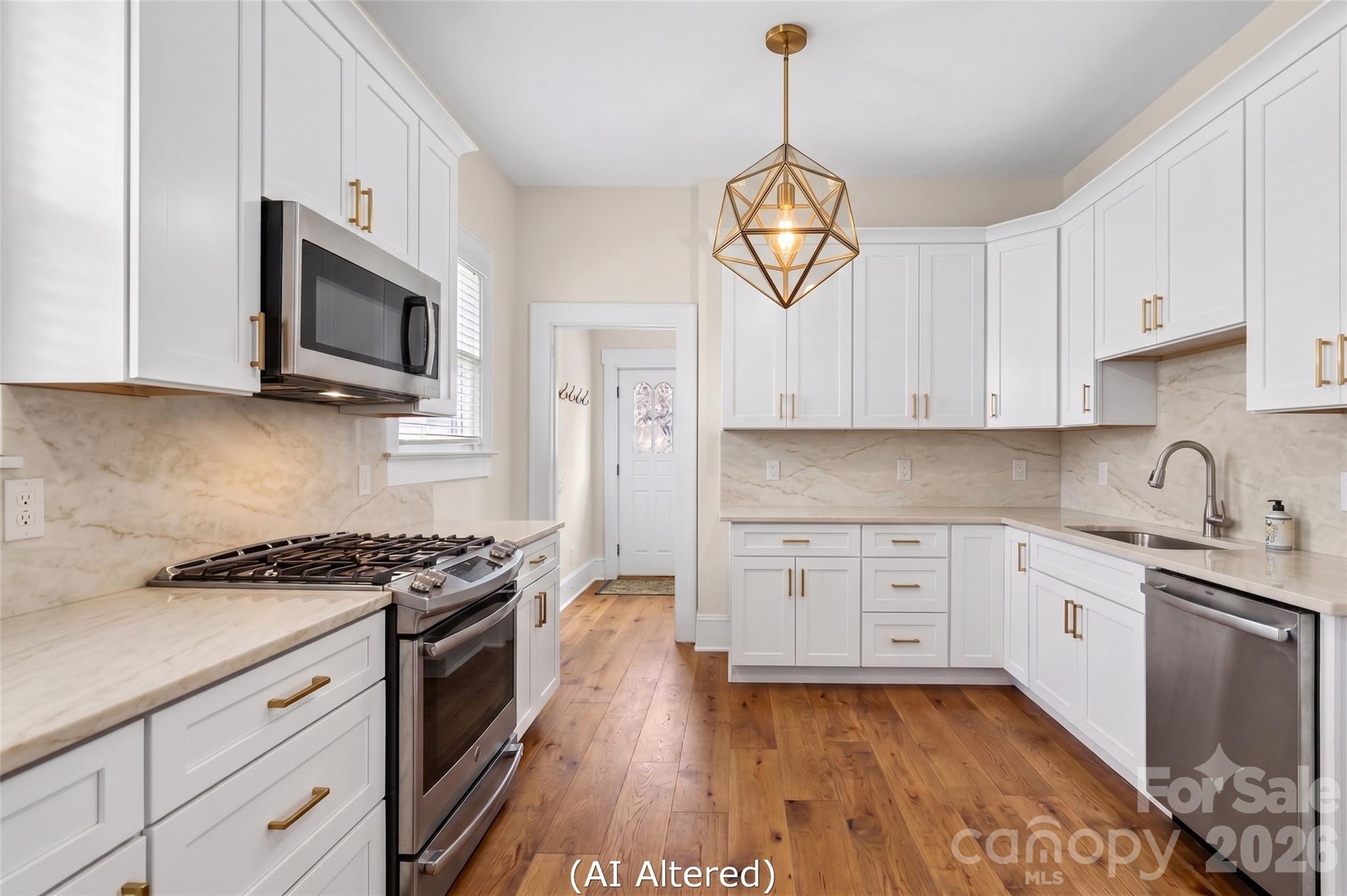 729 5th Avenue W
