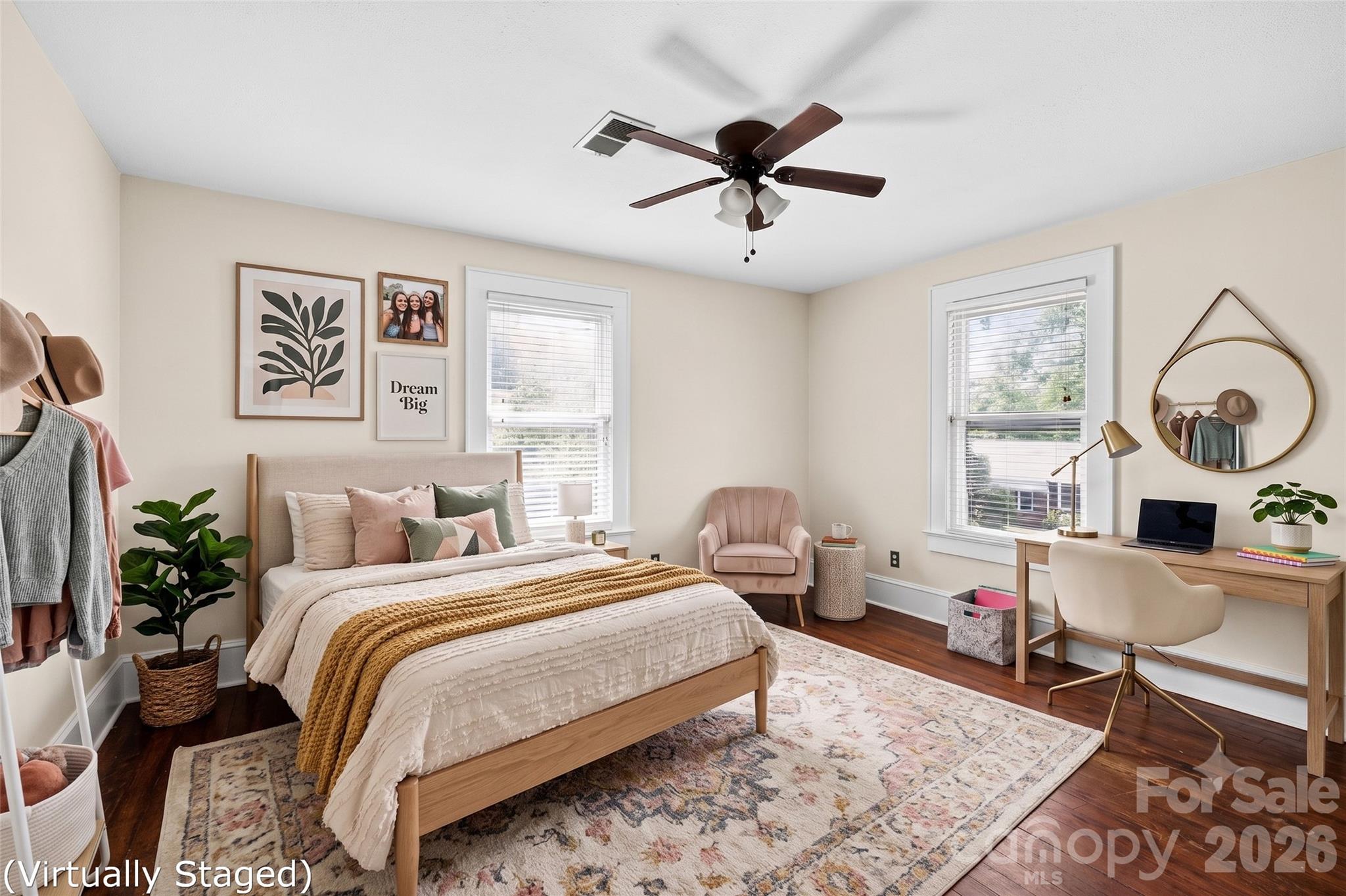 729 5th Avenue W