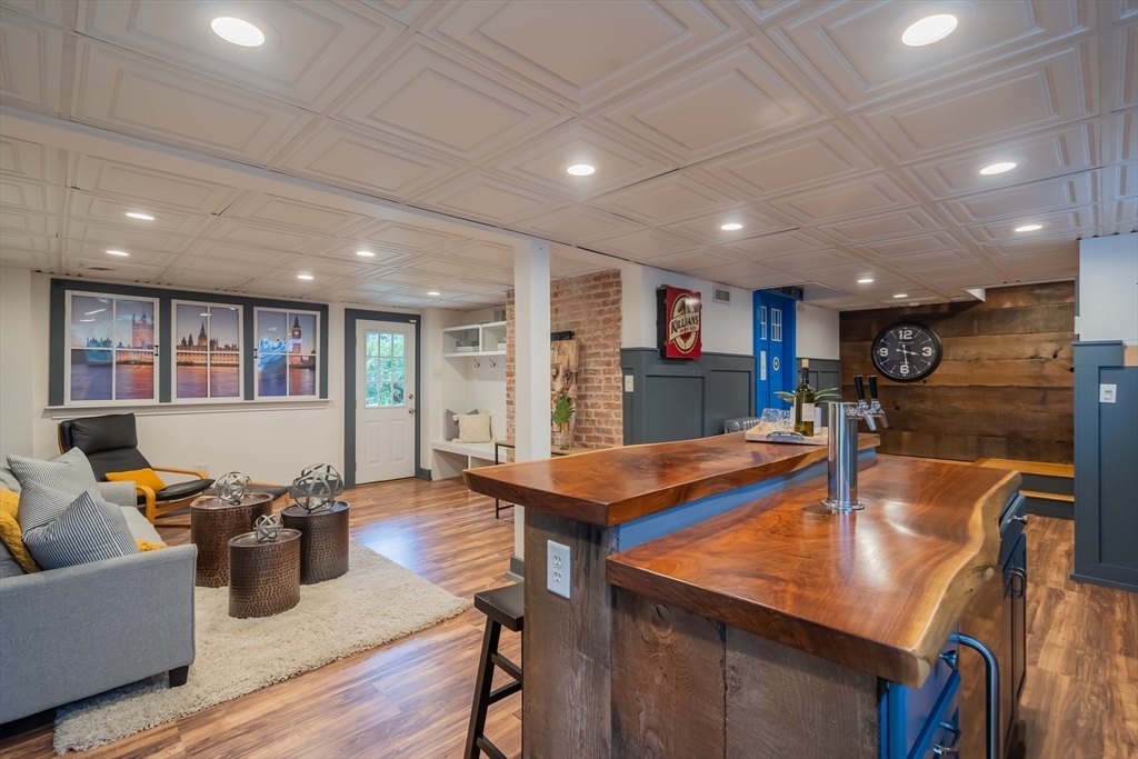 79 N Hancock St
