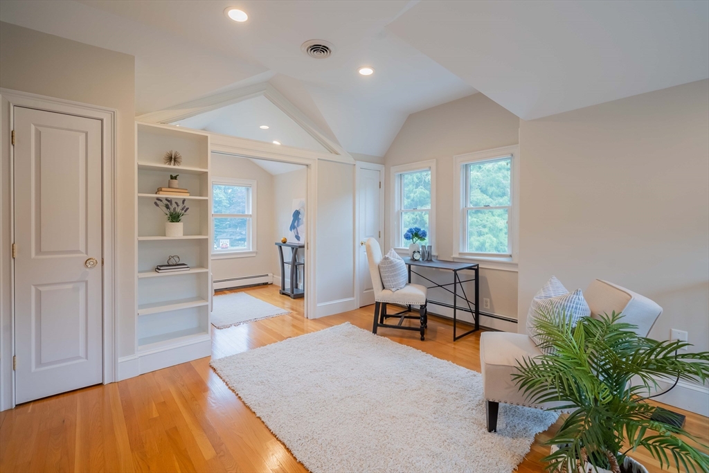 79 N Hancock St