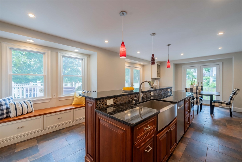 79 N Hancock St