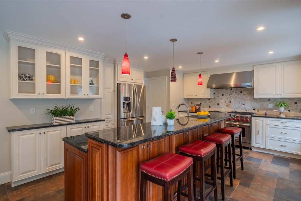 79 N Hancock St