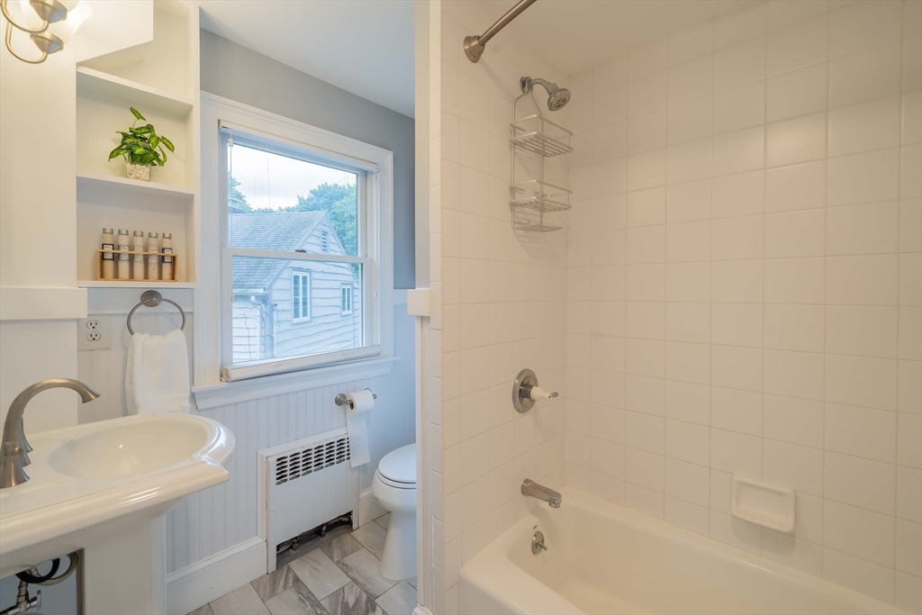79 N Hancock St