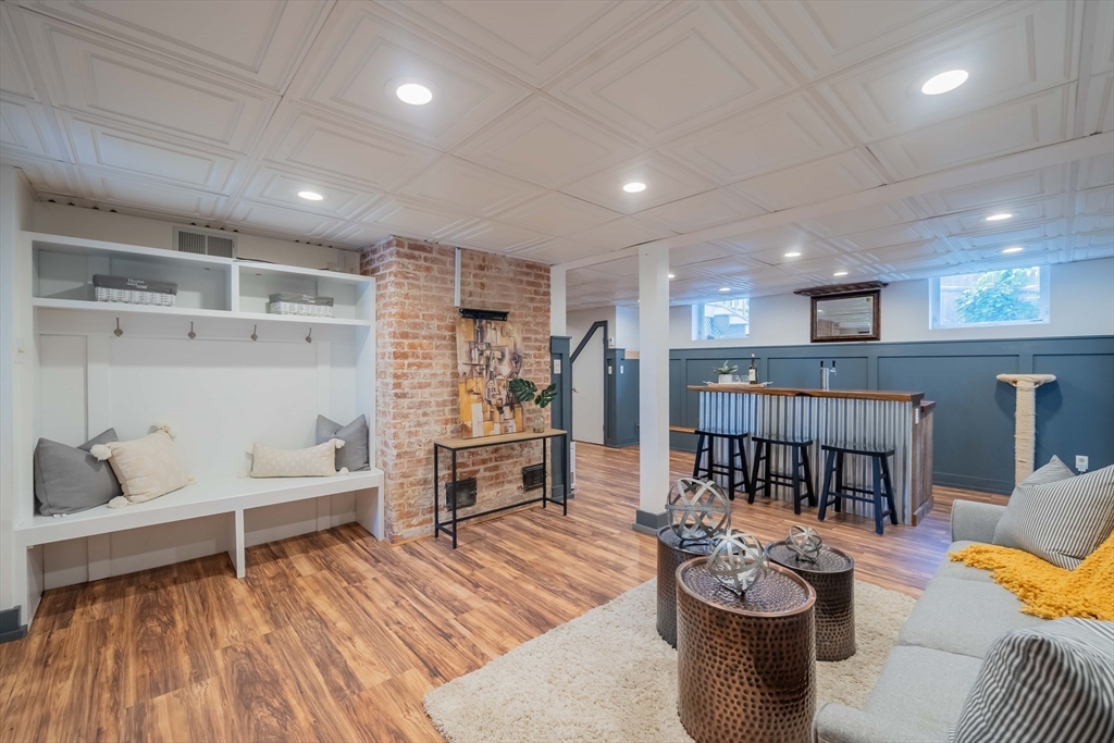 79 N Hancock St