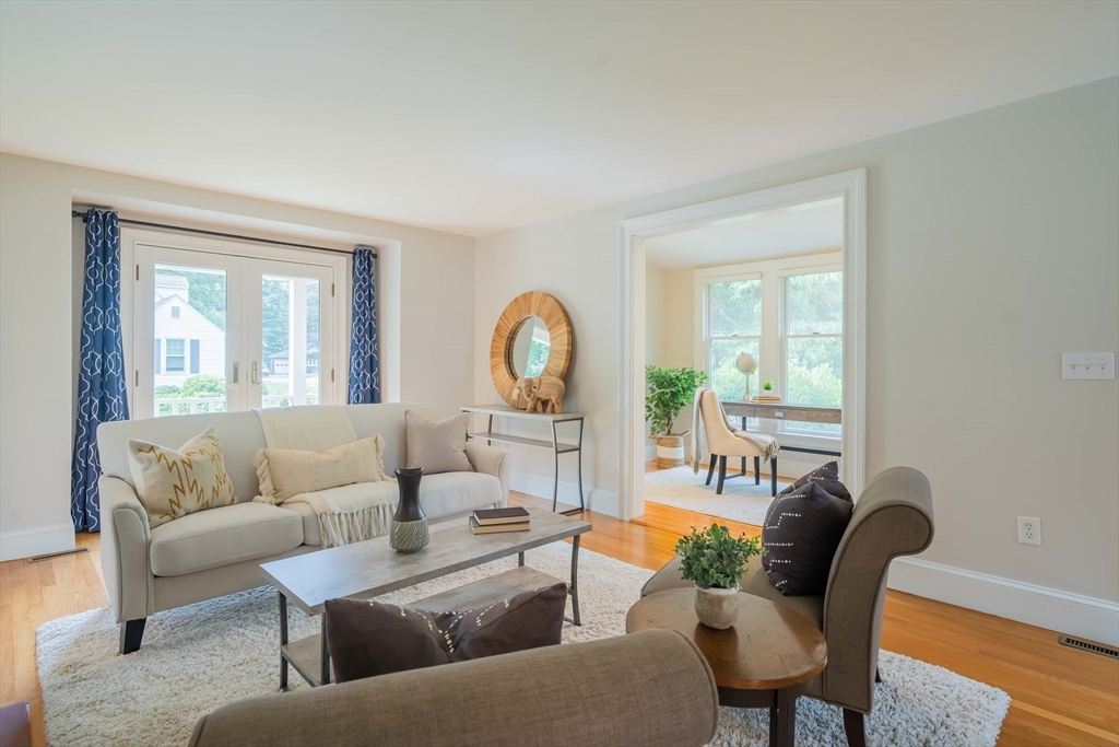 79 N Hancock St