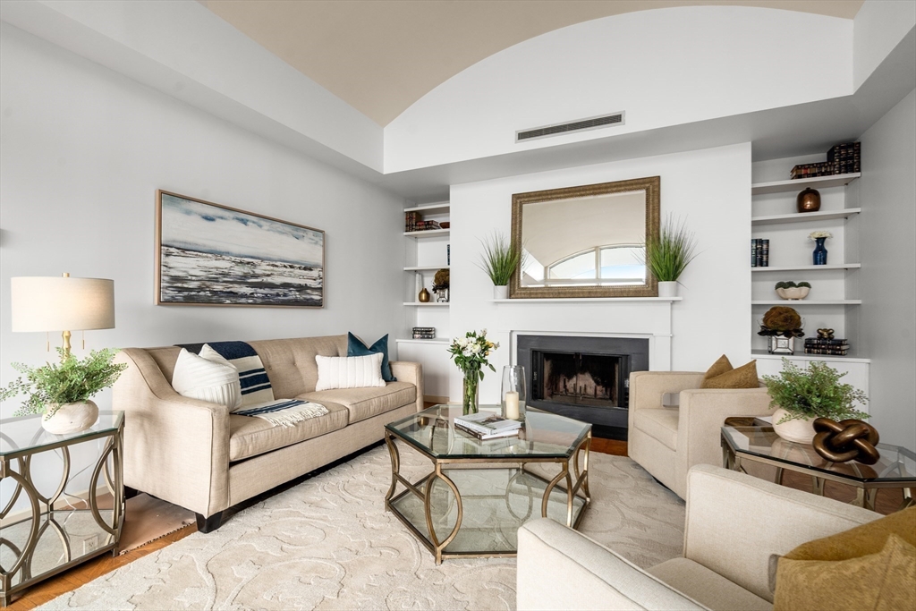 130 Mount Auburn St # 511