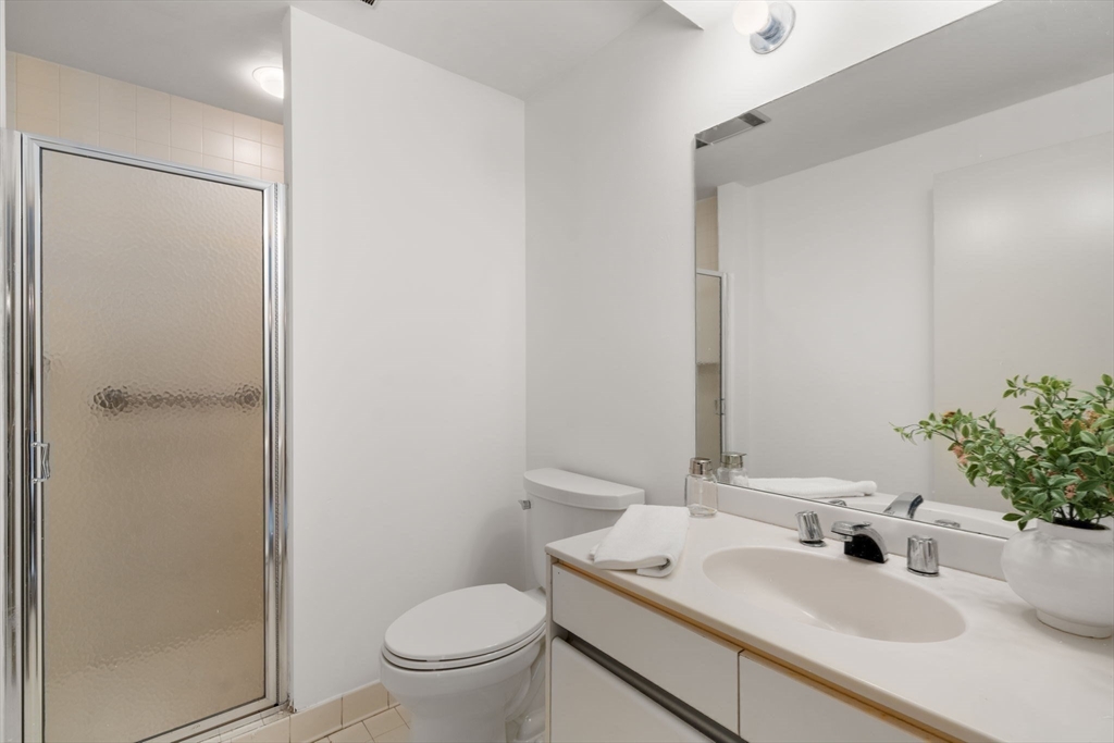130 Mount Auburn St # 511