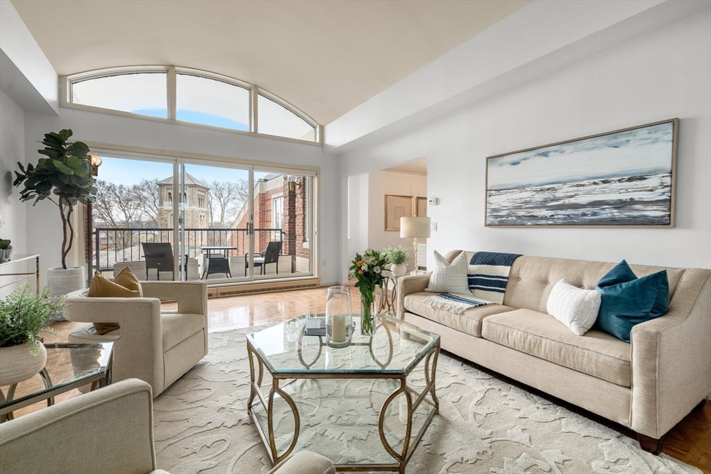 130 Mount Auburn St # 511