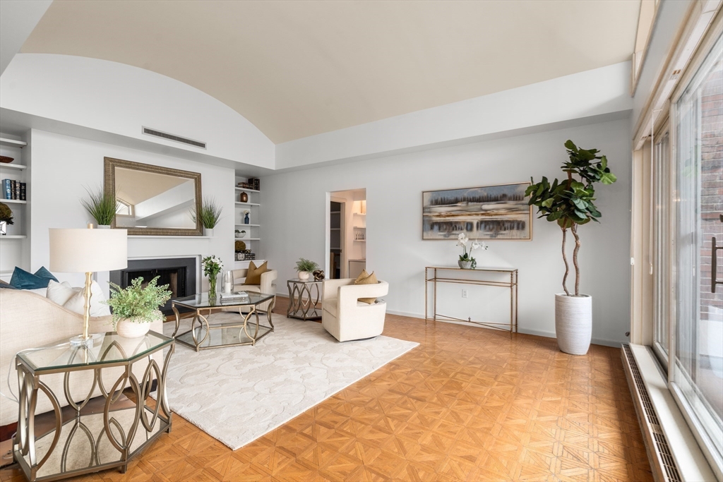 130 Mount Auburn St # 511