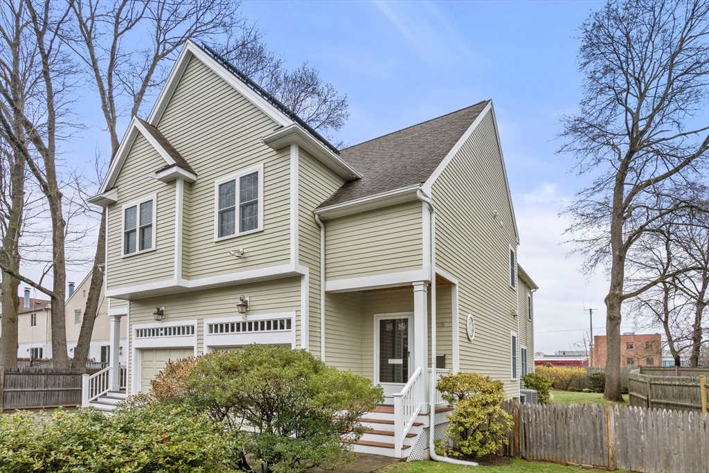 18 Maple Court # 18