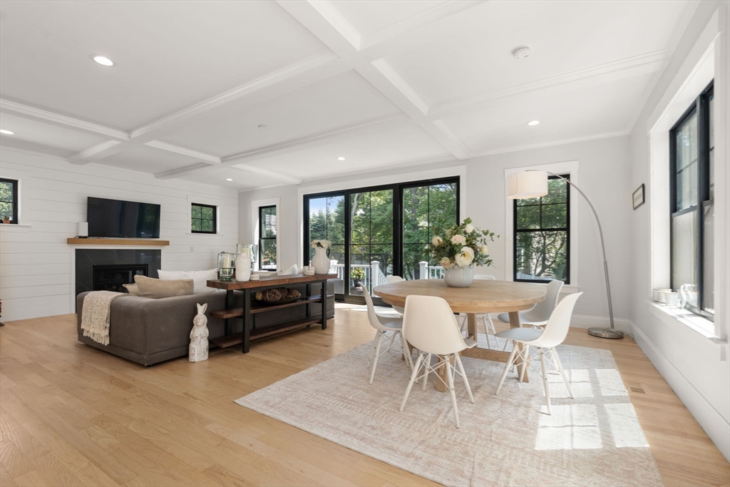 14 Hunnewell St