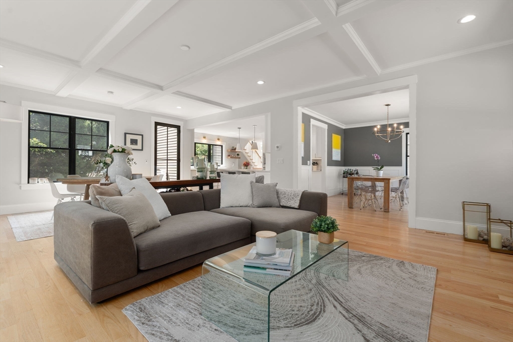 14 Hunnewell St