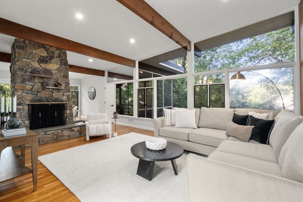 47 Nancy Rd