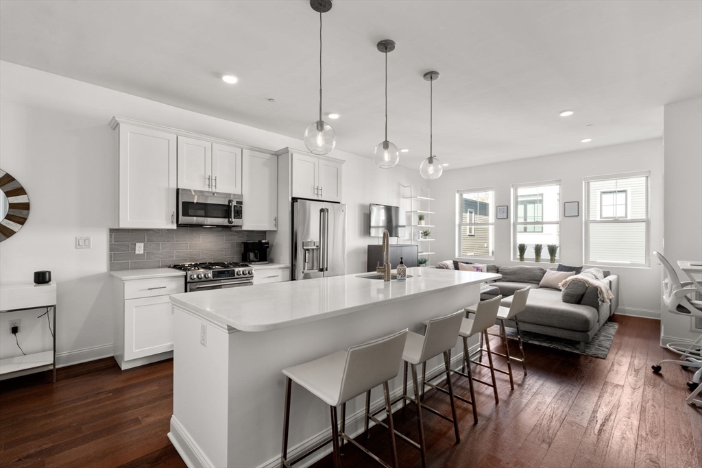 170 W Broadway # 308