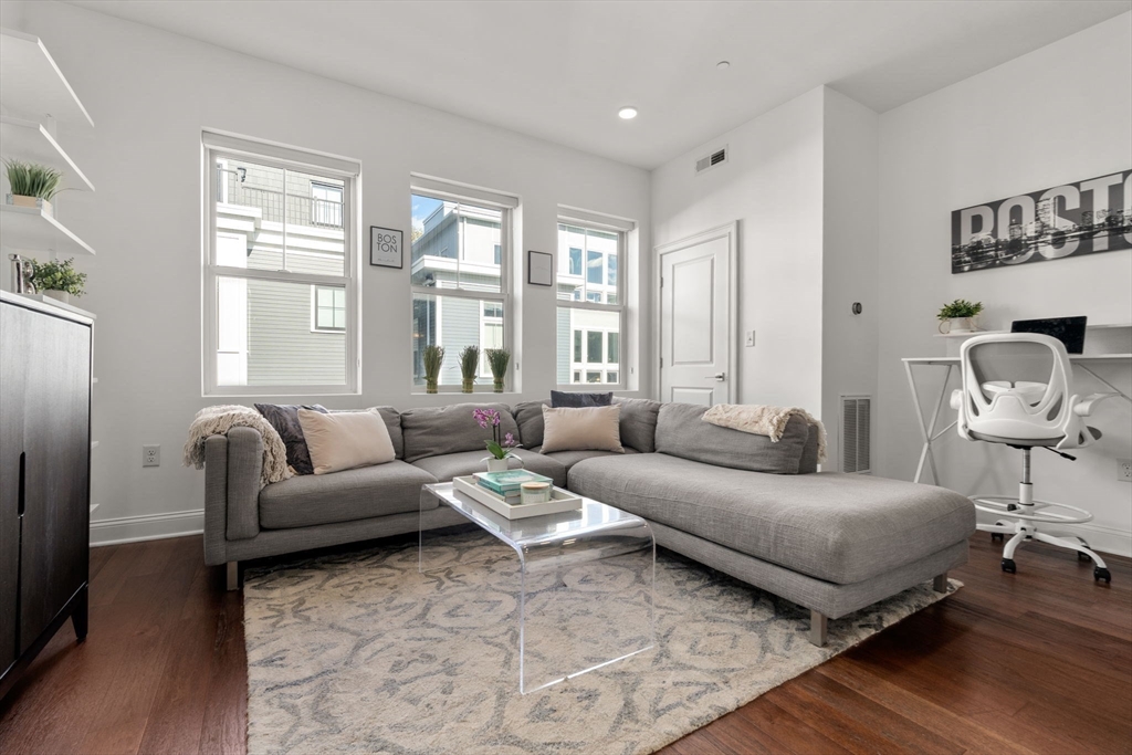 170 W Broadway # 308