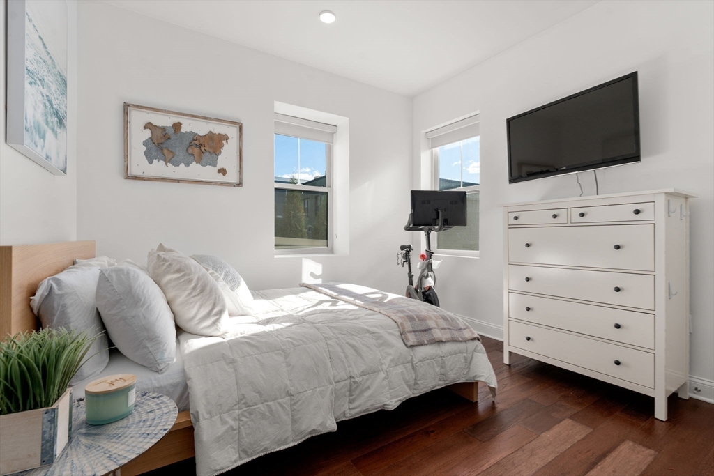 170 W Broadway # 308