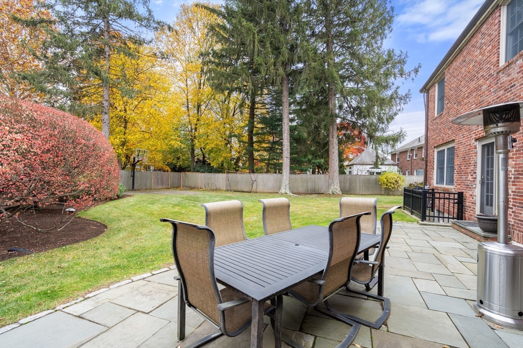 55 Evelyn Rd