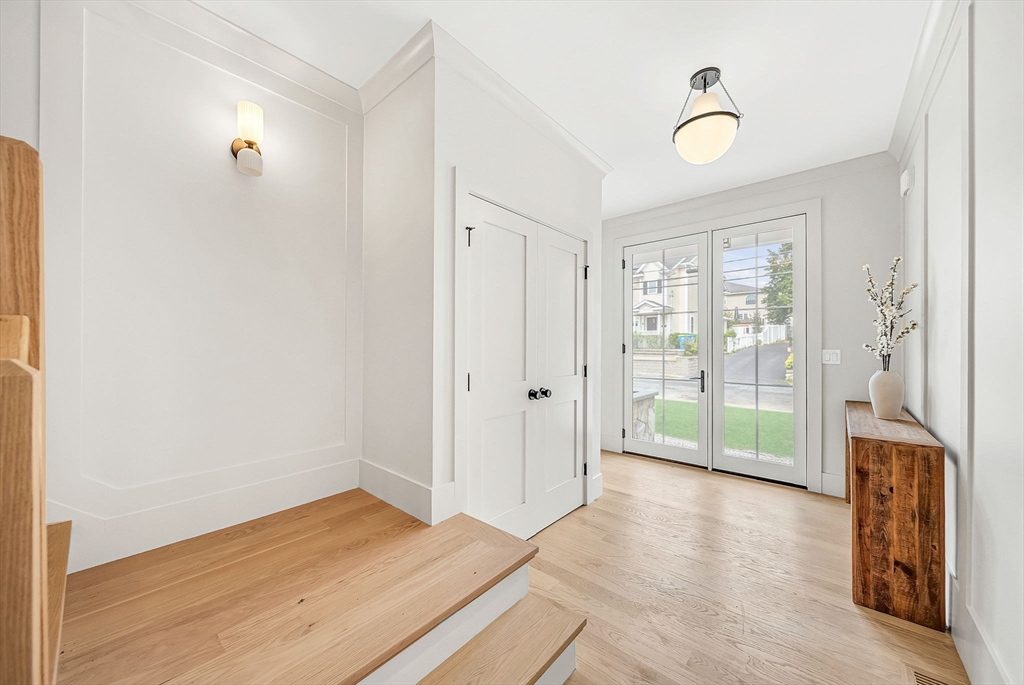 18 Crescent Road # 18