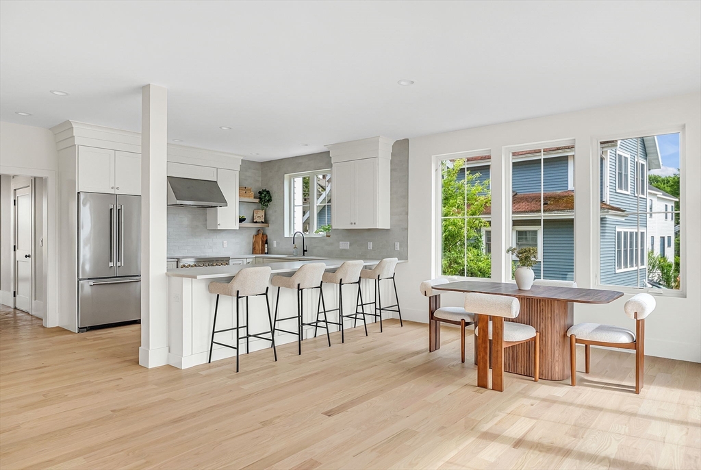 18 Crescent Road # 18