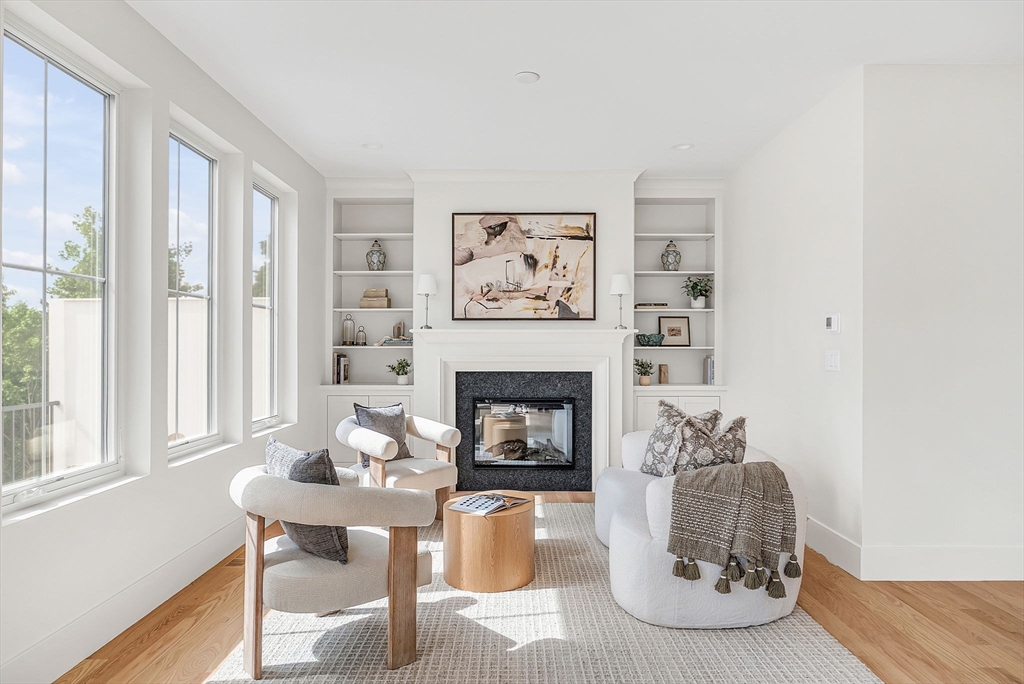 18 Crescent Road # 18