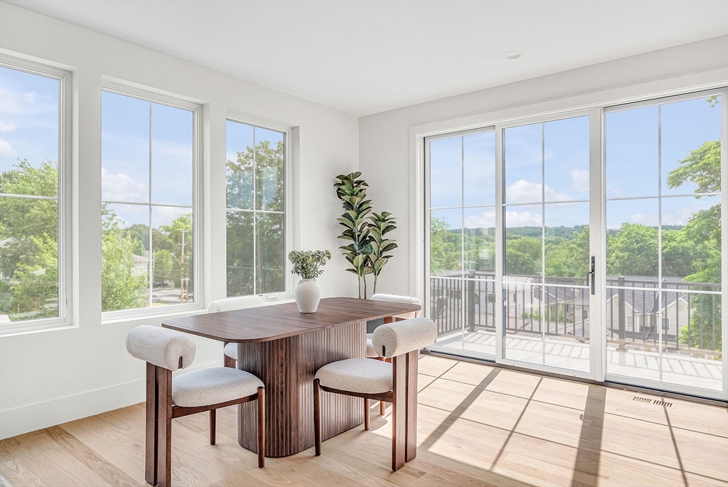 18 Crescent Road # 18