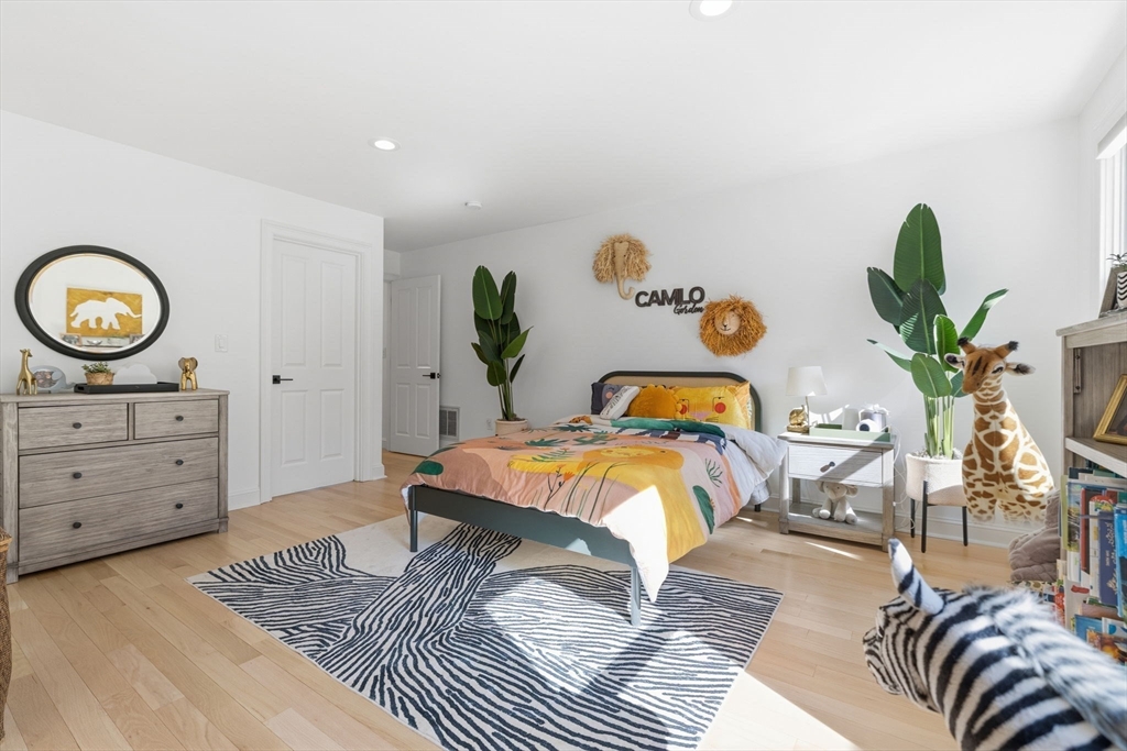6 Sandy Hill Rd
