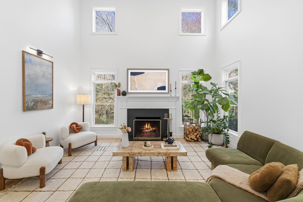 6 Sandy Hill Rd