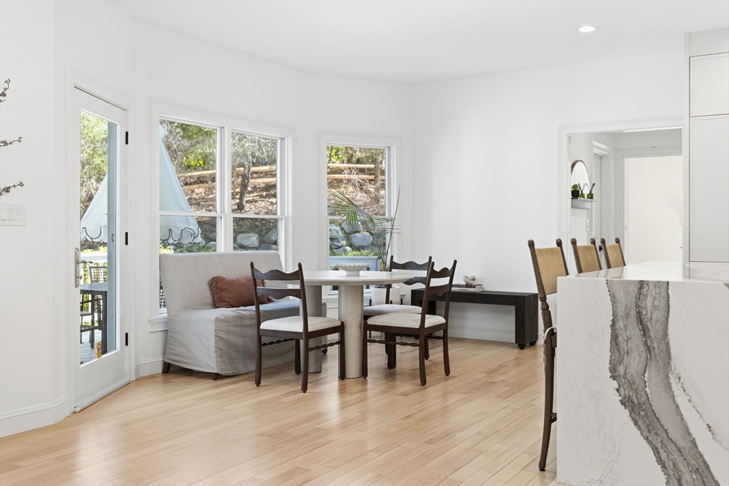 6 Sandy Hill Rd