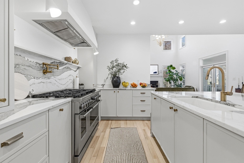 6 Sandy Hill Rd
