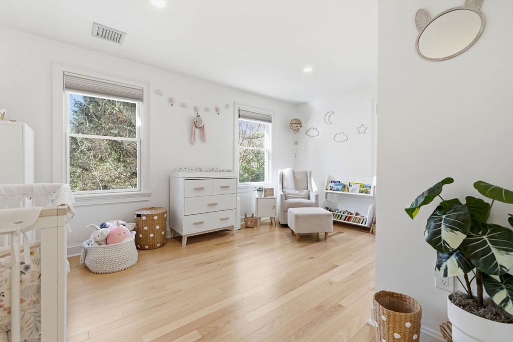 6 Sandy Hill Rd