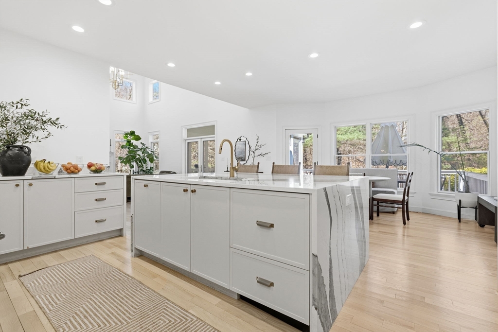 6 Sandy Hill Rd