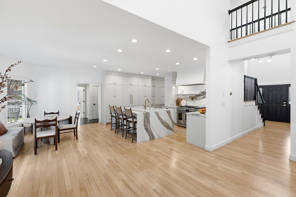 6 Sandy Hill Rd