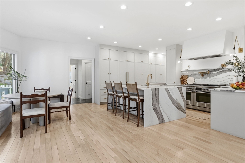 6 Sandy Hill Rd