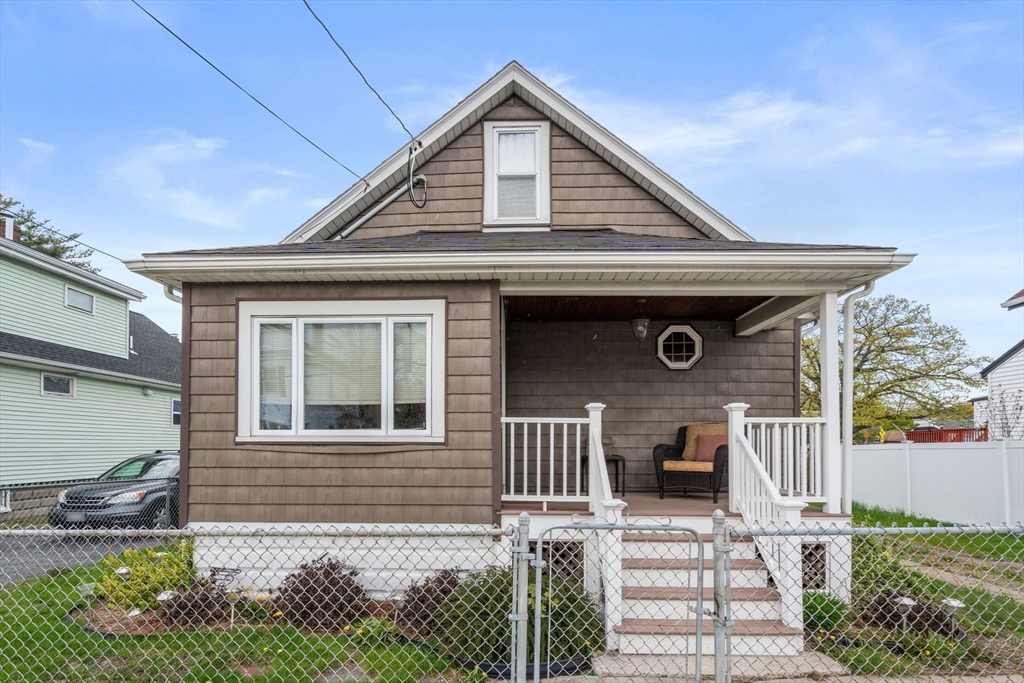 22 Davis St
