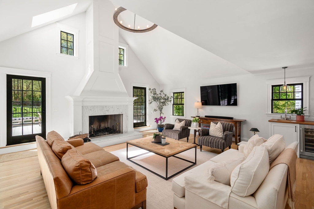 153 Ridgeway Rd