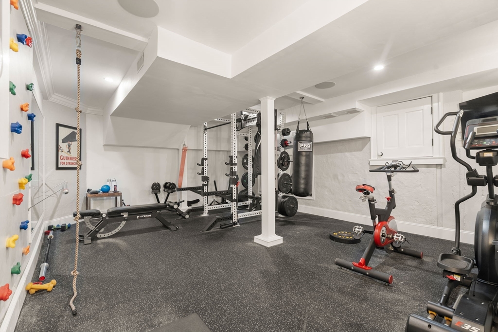 153 Ridgeway Rd