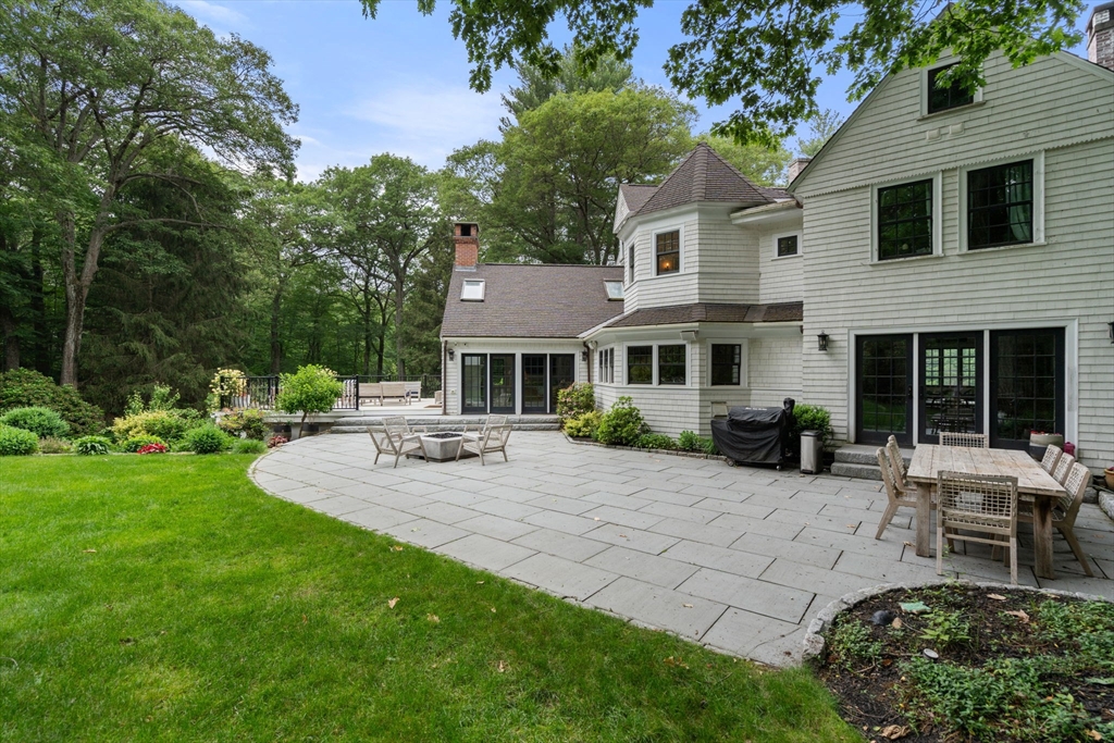153 Ridgeway Rd