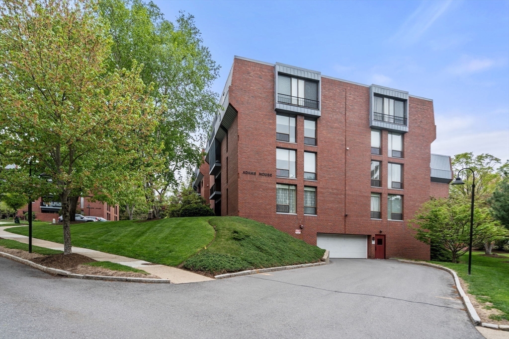 65 Grove St # 444