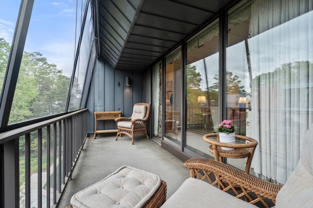 65 Grove St # 444