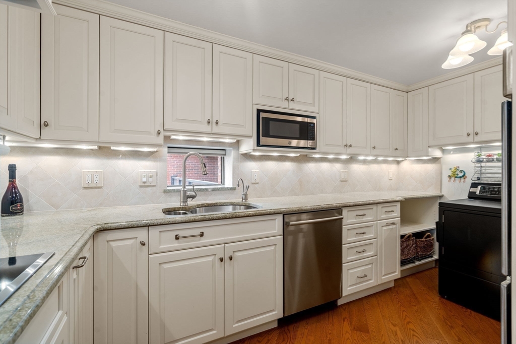 65 Grove St # 444