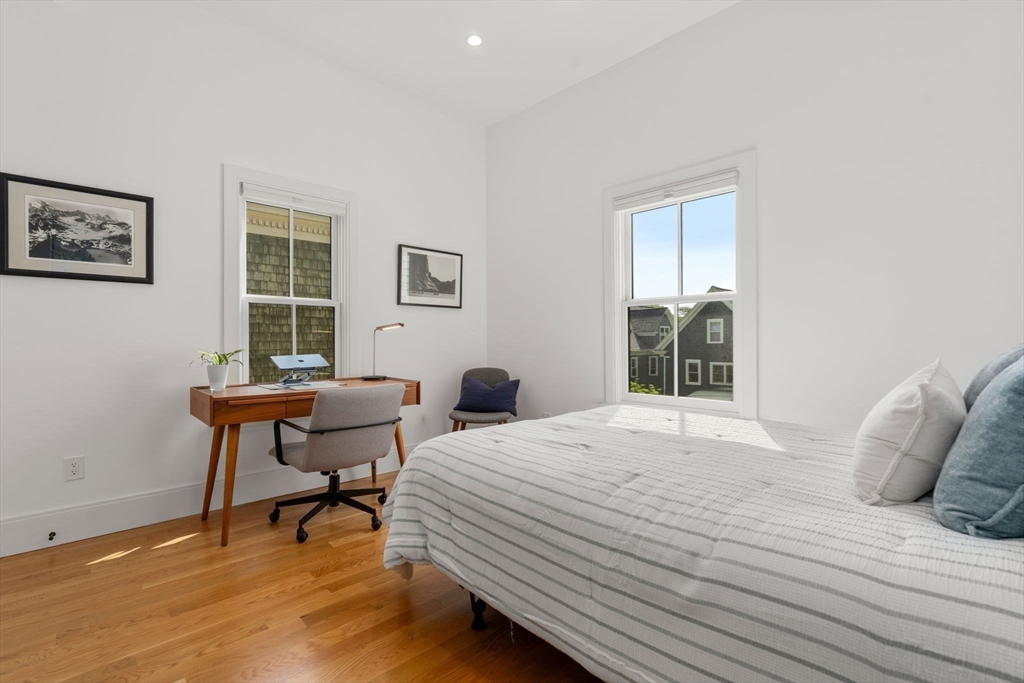24 Camp St # 3