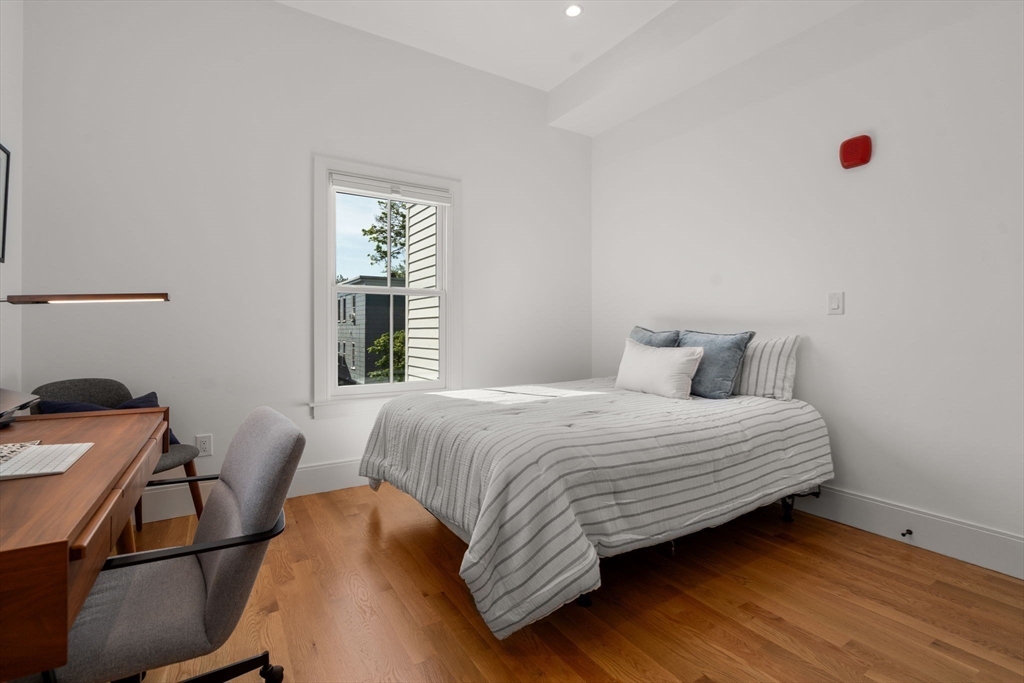 24 Camp St # 3