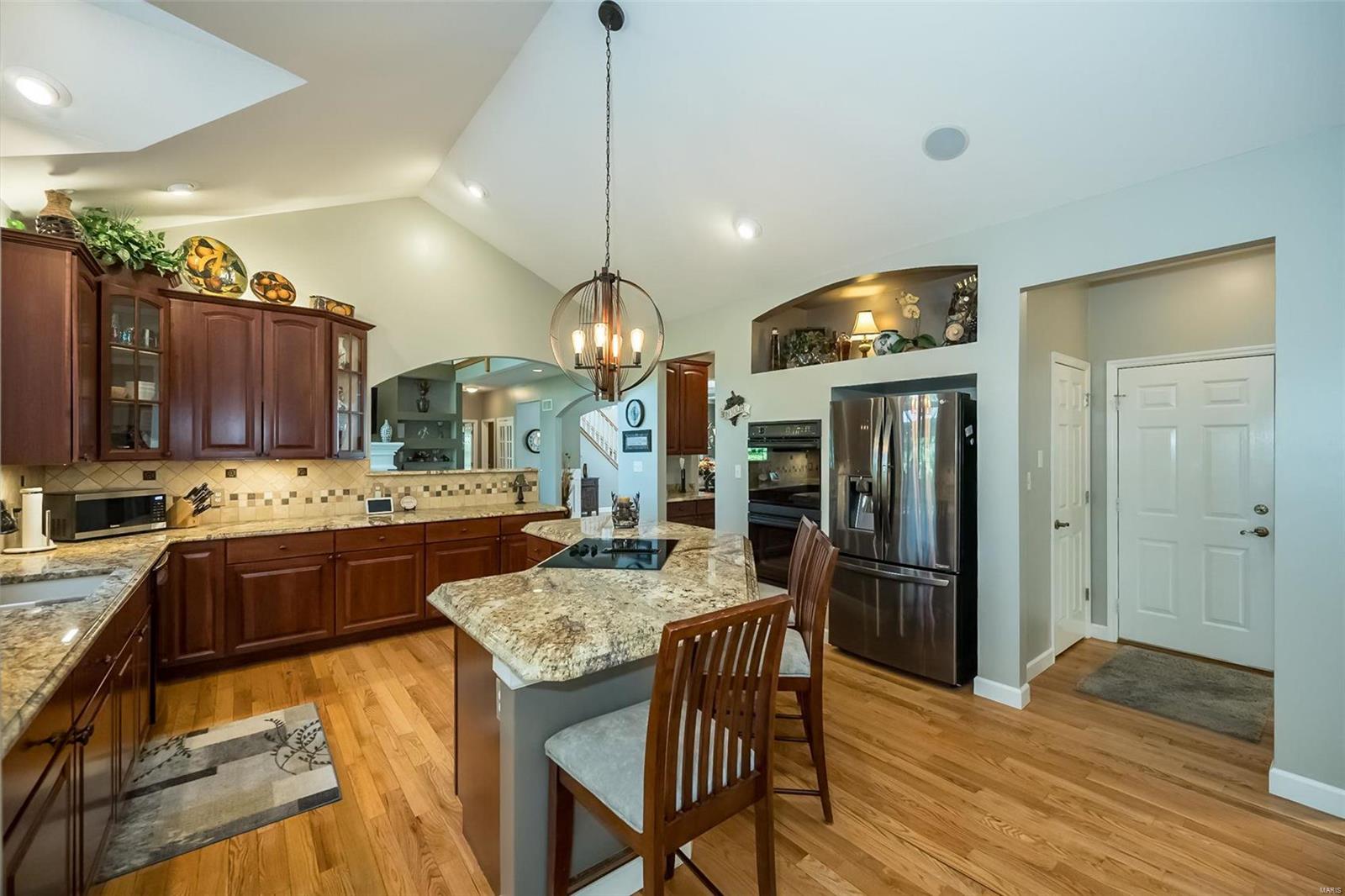 5041 Oak Bluff Drive