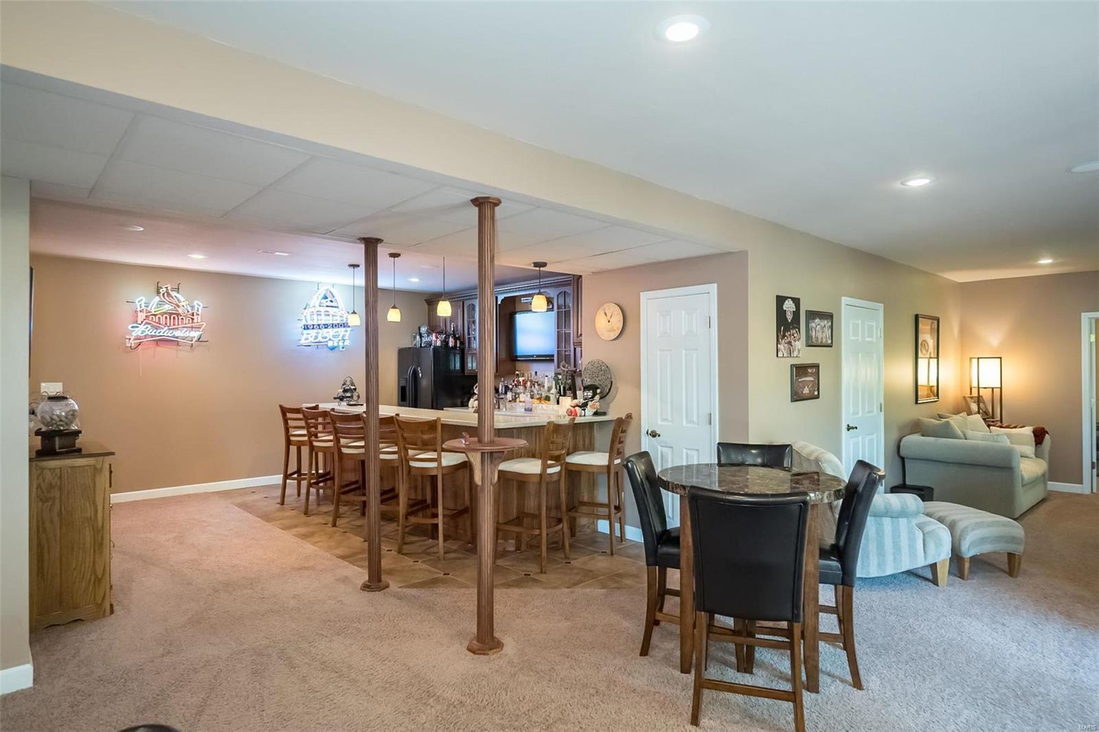 5041 Oak Bluff Drive