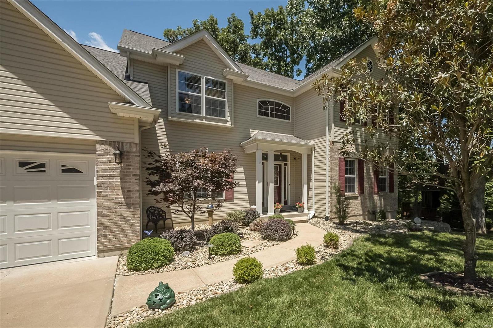 5041 Oak Bluff Drive