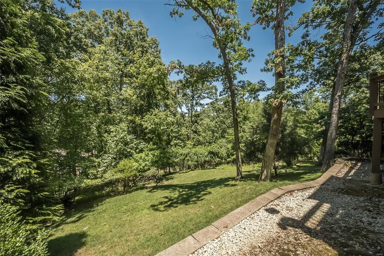 5041 Oak Bluff Drive